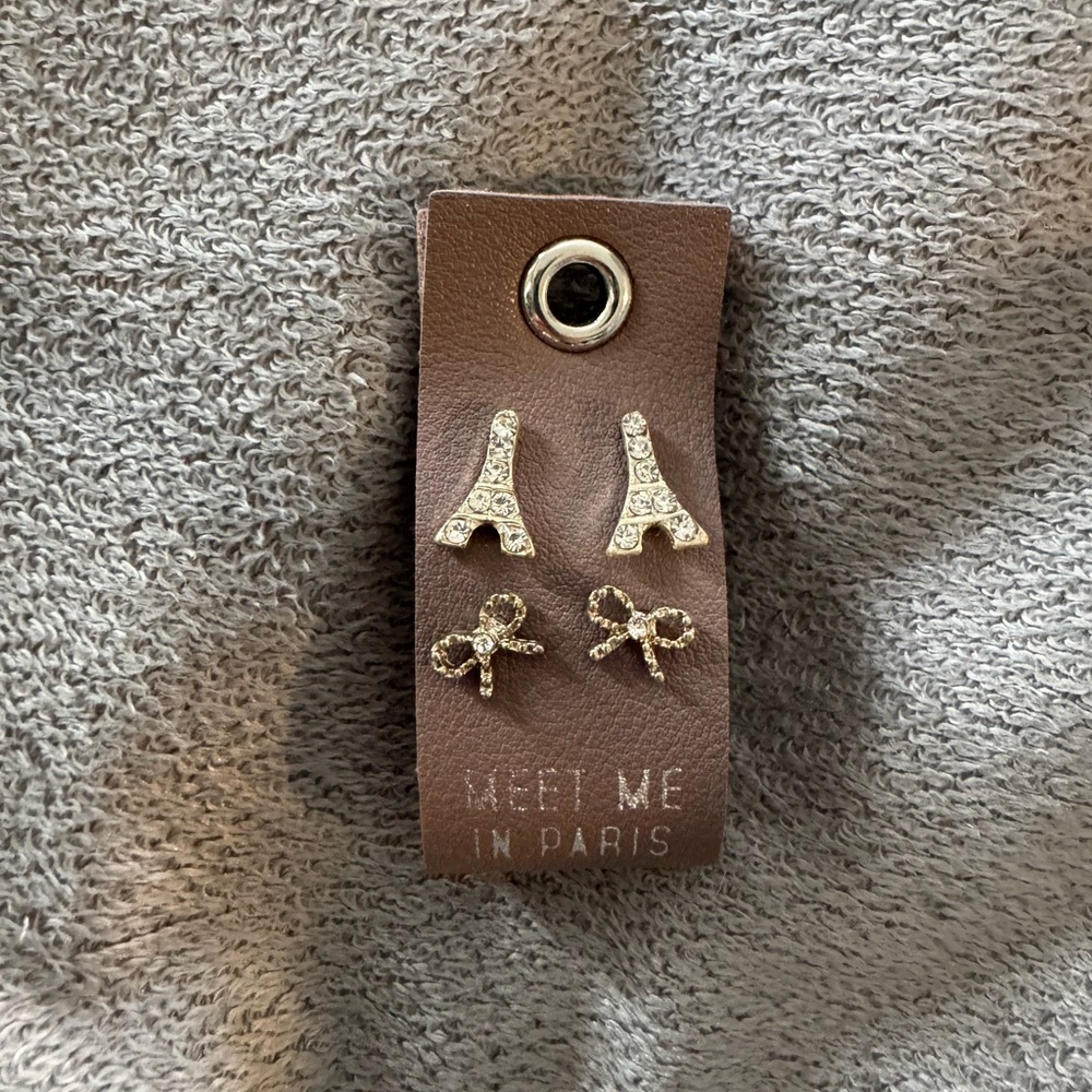 Meet Me in Paris Silver Earrings